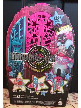 Monster High Skulltimate Secrets Hauntlywood Mysteries Doll, Catty Noir